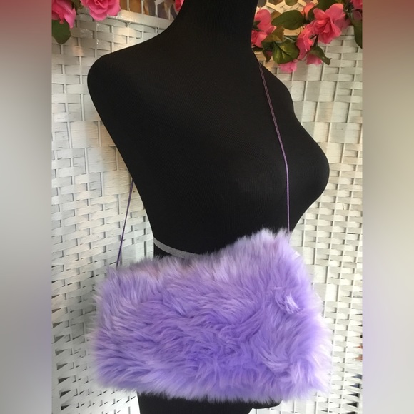 Purple Faux Fur Artisan Muff Lavender NWOT - Picture 2 of 6